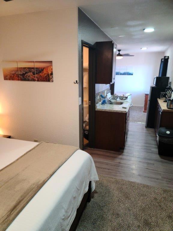 069B Comfortable Suite With Kitchenette And King Bed Near South Rim Sleeps 4 Valle Bagian luar foto