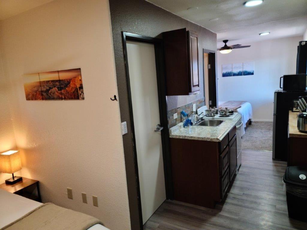 069B Comfortable Suite With Kitchenette And King Bed Near South Rim Sleeps 4 Valle Bagian luar foto